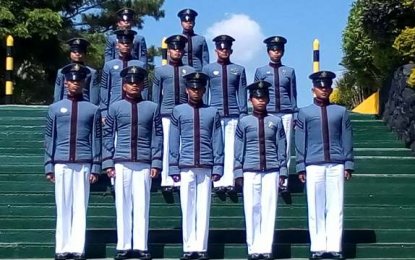 <p><strong>PMA GRADUATES 2018.</strong> The topnotchers of the "Alab-Tala" graduating class 2018 of the Philippine Military Academy when they were presented to media this week. <em>(Photo by Liza T. Agoot)</em></p>